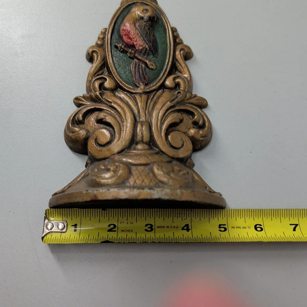 Antique Hubley Medallion Parrot #145 Doorstop Wall Plaque Original Paint